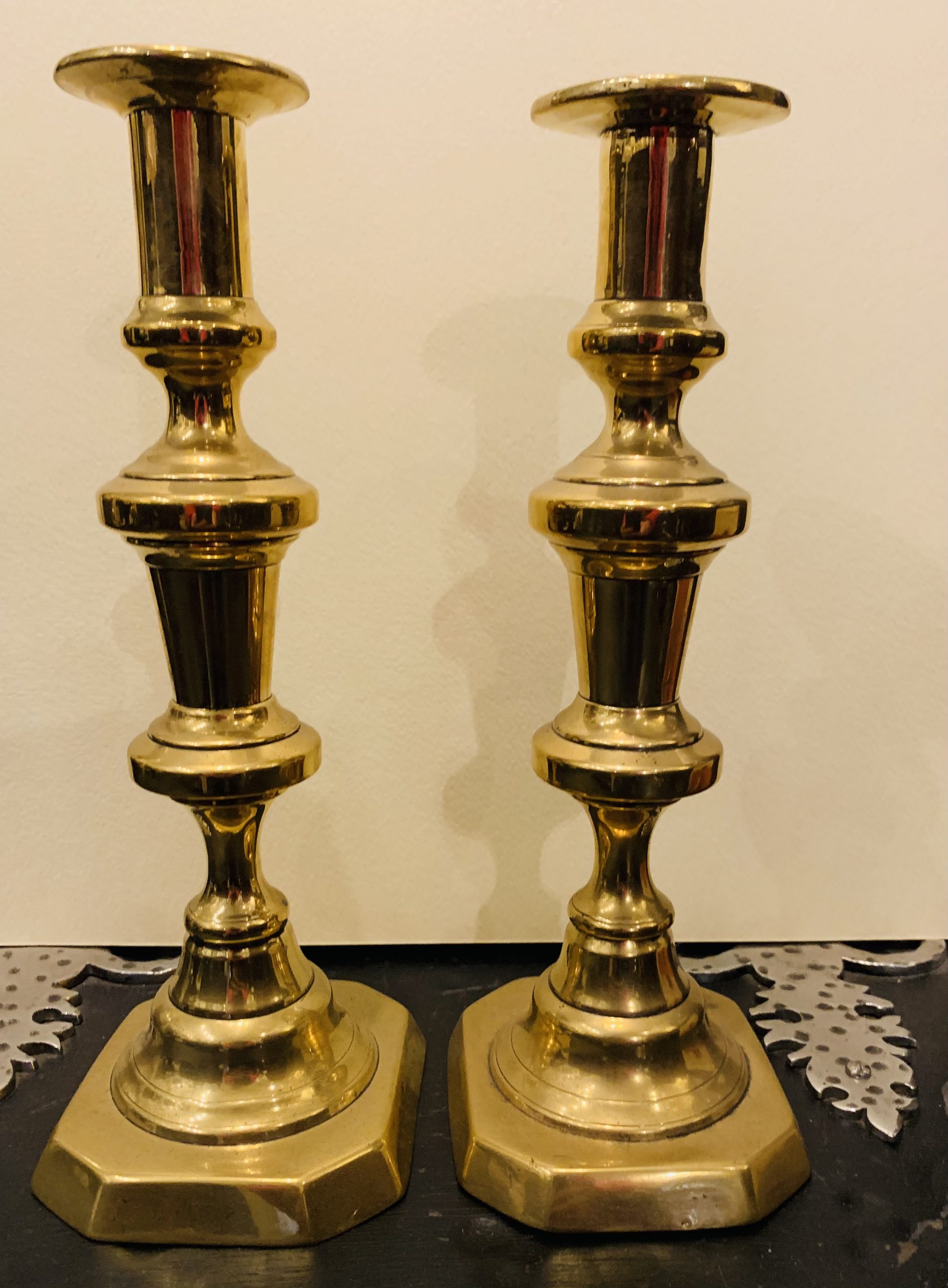 Do brass old candlesticks with what to IDENTIFICATION GUIDES